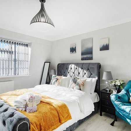 Spacious, 4 Bed, Garden, Parking, Excel Londra Esterno foto